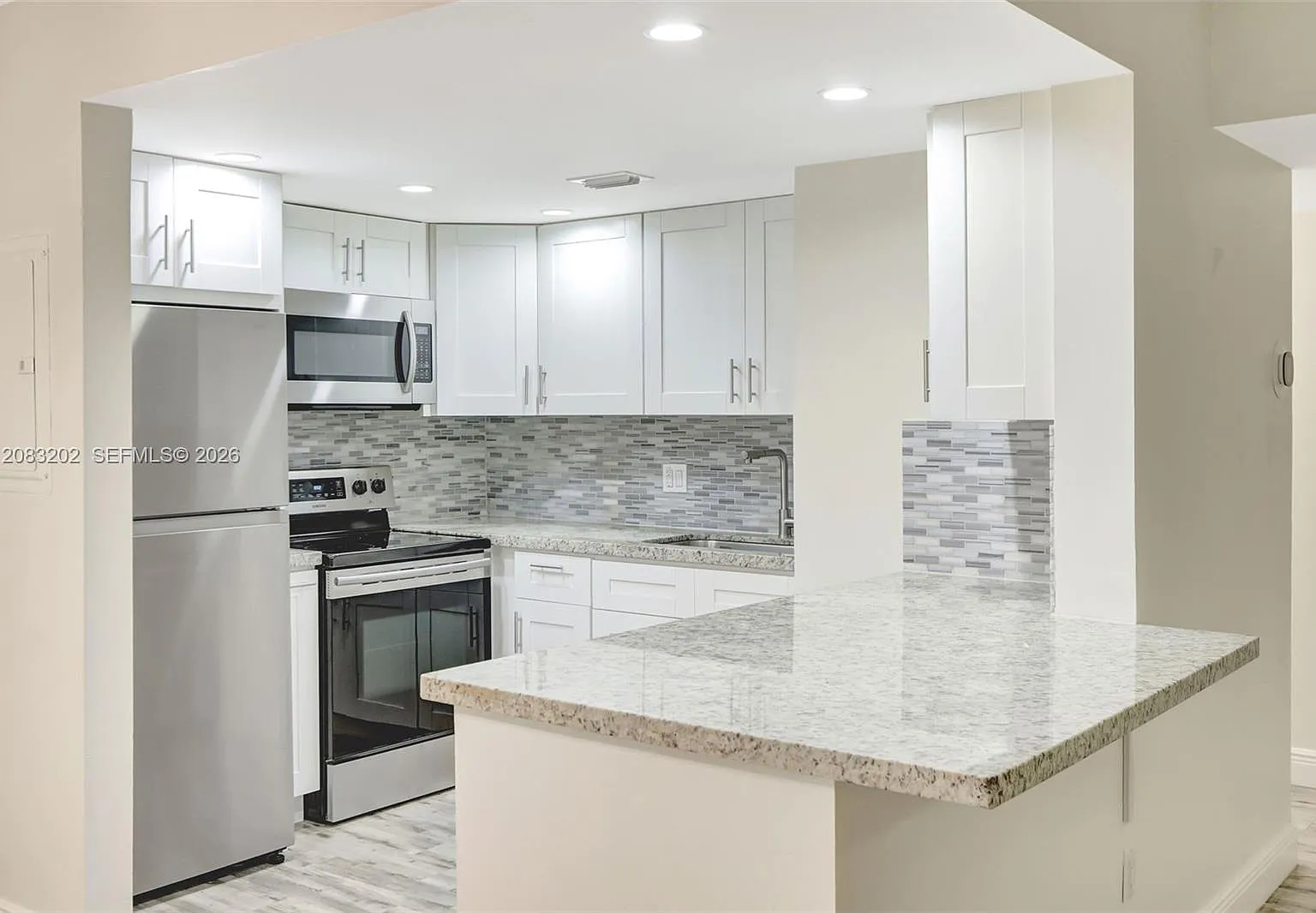 Kings Creek West Condo Bl — Photo 3