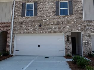 691 Sunstone Ln, Lawrenceville, GA 30043