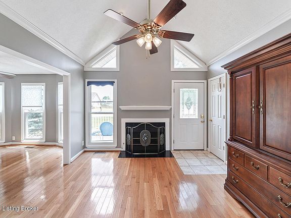 4th image of 3009 Twilight Ave