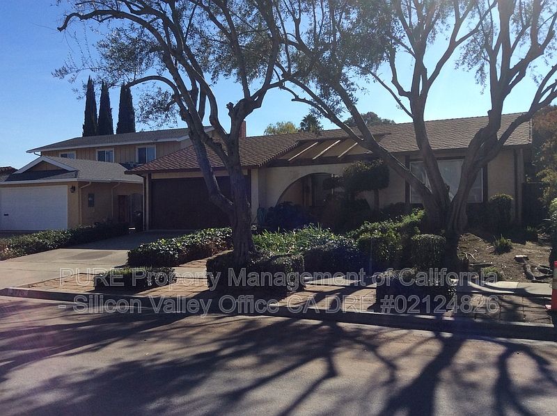 1st image of 3776 Woodleaf Ct