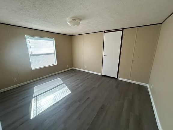 5th image of 123 Northfork Dr #123N