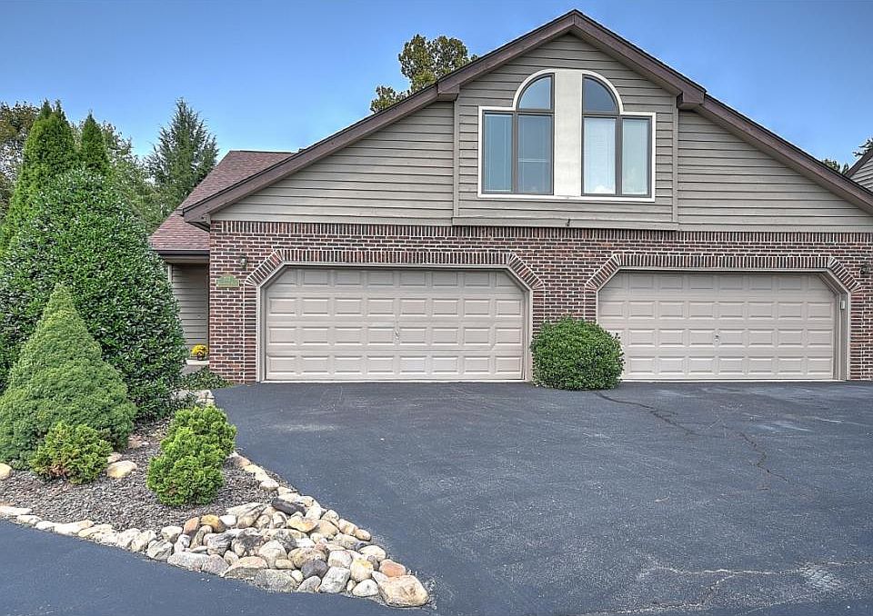 1st image of 272 Willowbend Pl #0