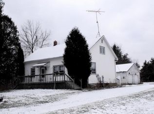 5496 Oak Orchard Rd, Abrams, WI 54101