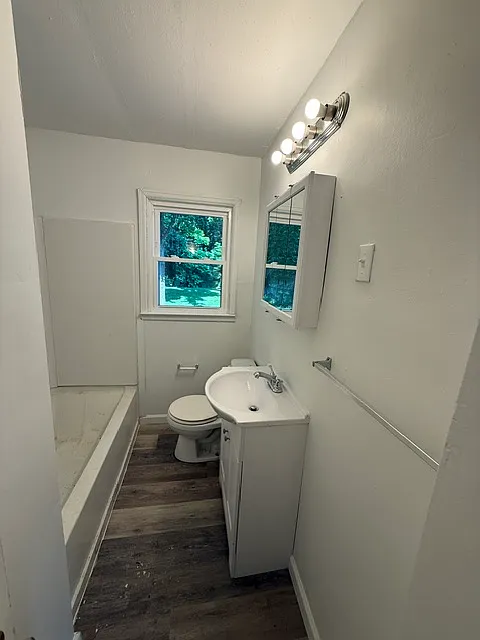 2 bed, 720 sqft, $900 — Photo 4