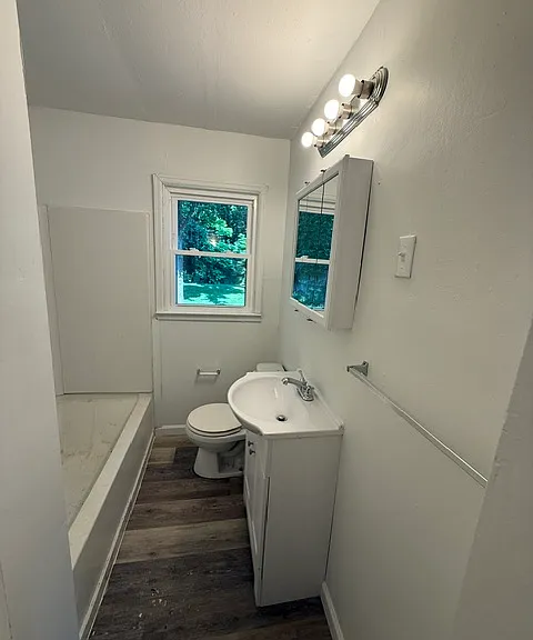 1189 Bingham Ave NW — Photo 4