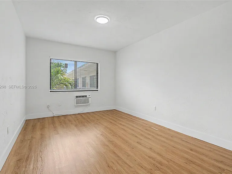 600 SW 9th Ave #19 — Photo 5