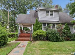 485 River Rd, New Milford, NJ 07646