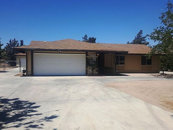 2nd image of 9860 Oakwood Ave