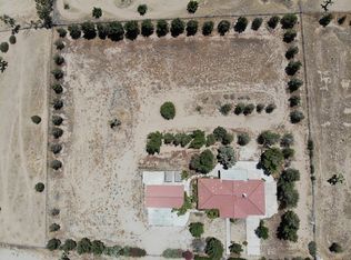 11233 Verde St, Oak Hills, CA 92344