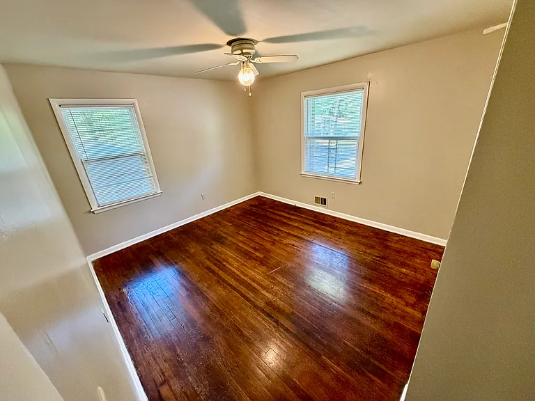 3242 Katomarick Dr SE — Photo 9