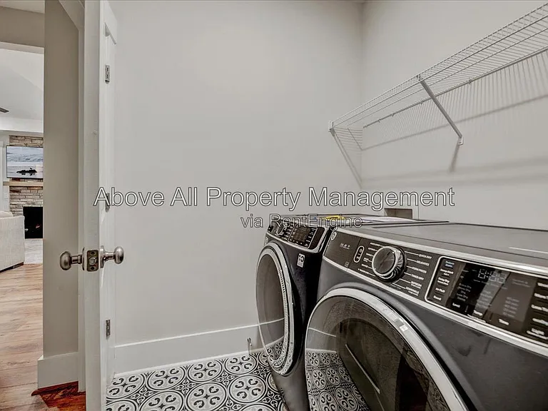 4408 Walker Hallow St — Photo 17