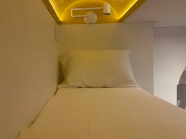 191 Clinton Street image 17 of 30