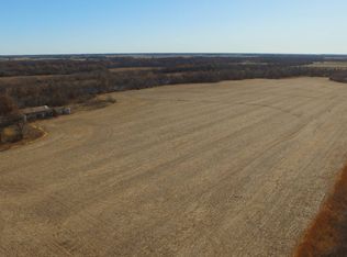 1735 10th Rd, Burlington, KS 66839