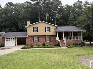 1106 Oak Rd SW, Lilburn, GA 30047