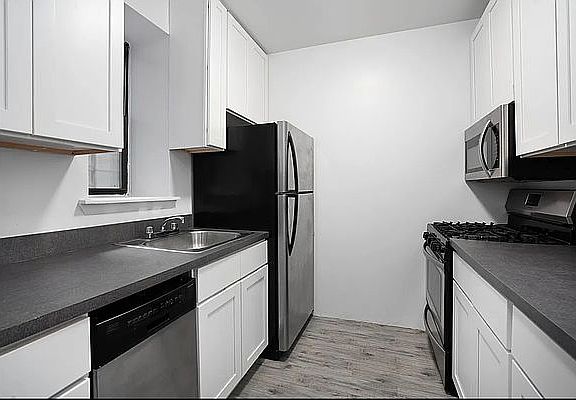 2nd image of 449 W 125th St APT 4C