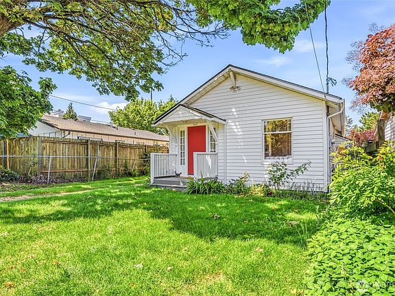 5th image of 4051 19th Avenue SW