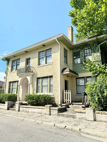 1400 James St #B Photo 1