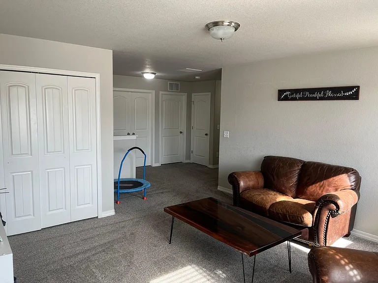 7767 Benecia Dr — Photo 34