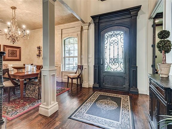 3rd image of 8944 Glendara Dr