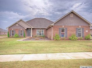 4412 Duskin Ct SE, Owens Cross Roads, AL 35763