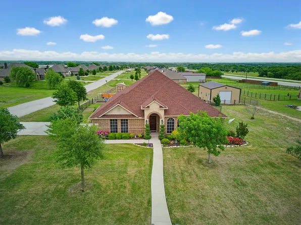 122 Highland Hills Blvd, Decatur, TX 76234