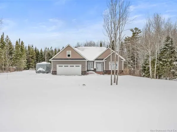 93 La Fontaine Dr, Moncton, NB E1H 0E3