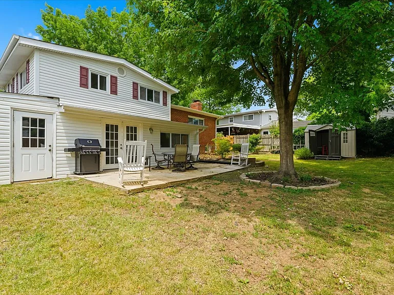 709 N Pryor St — Photo 4