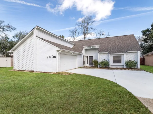 2006 Carriage Ct, Richmond, TX 77406