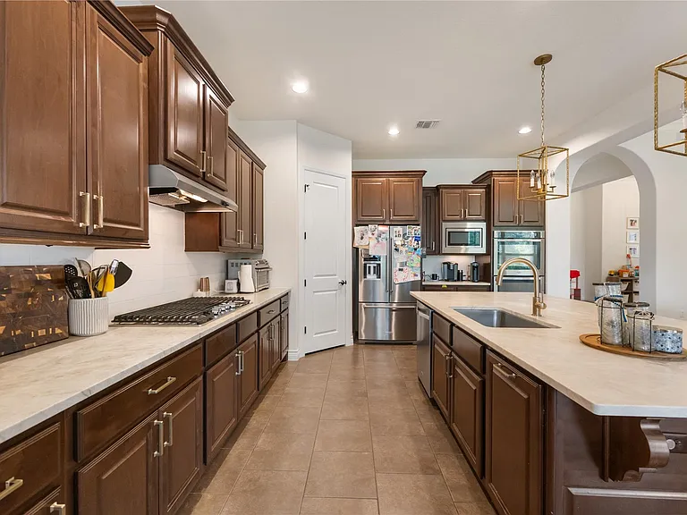 415 Bitterroot Ln — Photo 7