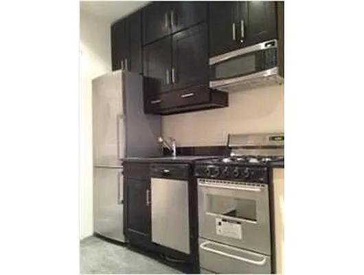 Rented by Douglas Elliman | media 31