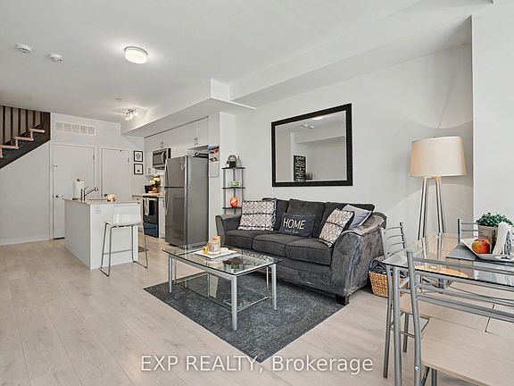 4th image of 3425 Ridgeway Dr #3