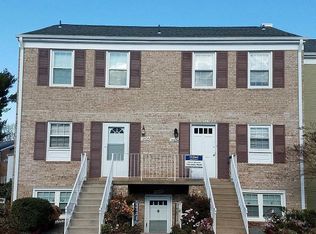 14430 Turin Ln, Centreville, VA 20121