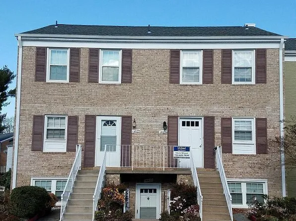 14430 Turin Ln, Centreville, VA 20121
