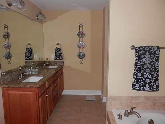 5th image of 5422 Mandarin Cir Lot 61