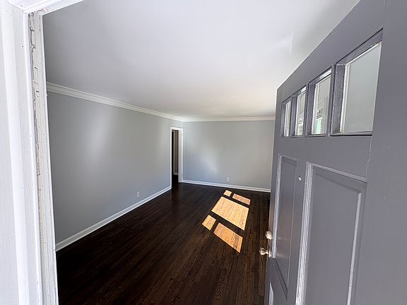 3rd image of 848 Willivee Dr