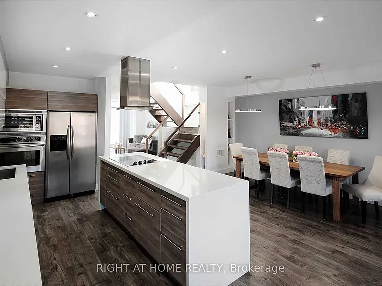 206 Gamma St — Photo 2
