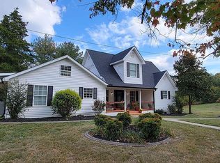 160 Barrett Ln, Berea, KY 40403