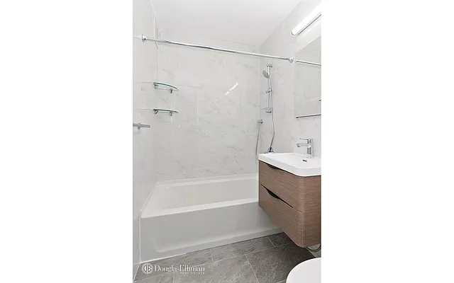 Rented by Douglas Elliman | media 22