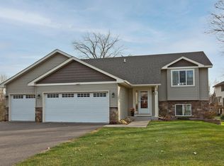 5865 212th St N, Forest Lake, MN 55025