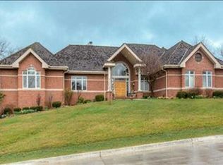 1759 Plum Thicket Ln, West Des Moines, IA 50266