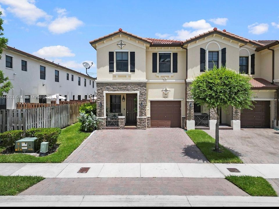 1st image of 8783 NW 98th Ave