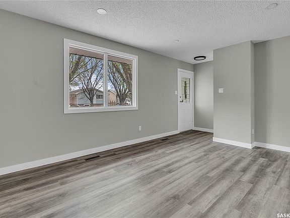 4th image of 5871 McKinley Ave