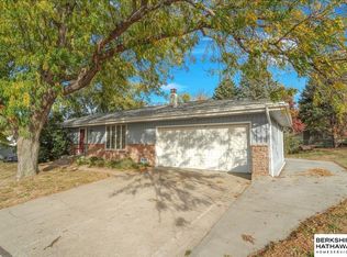 15606 N 2nd St, Bennington, NE 68007