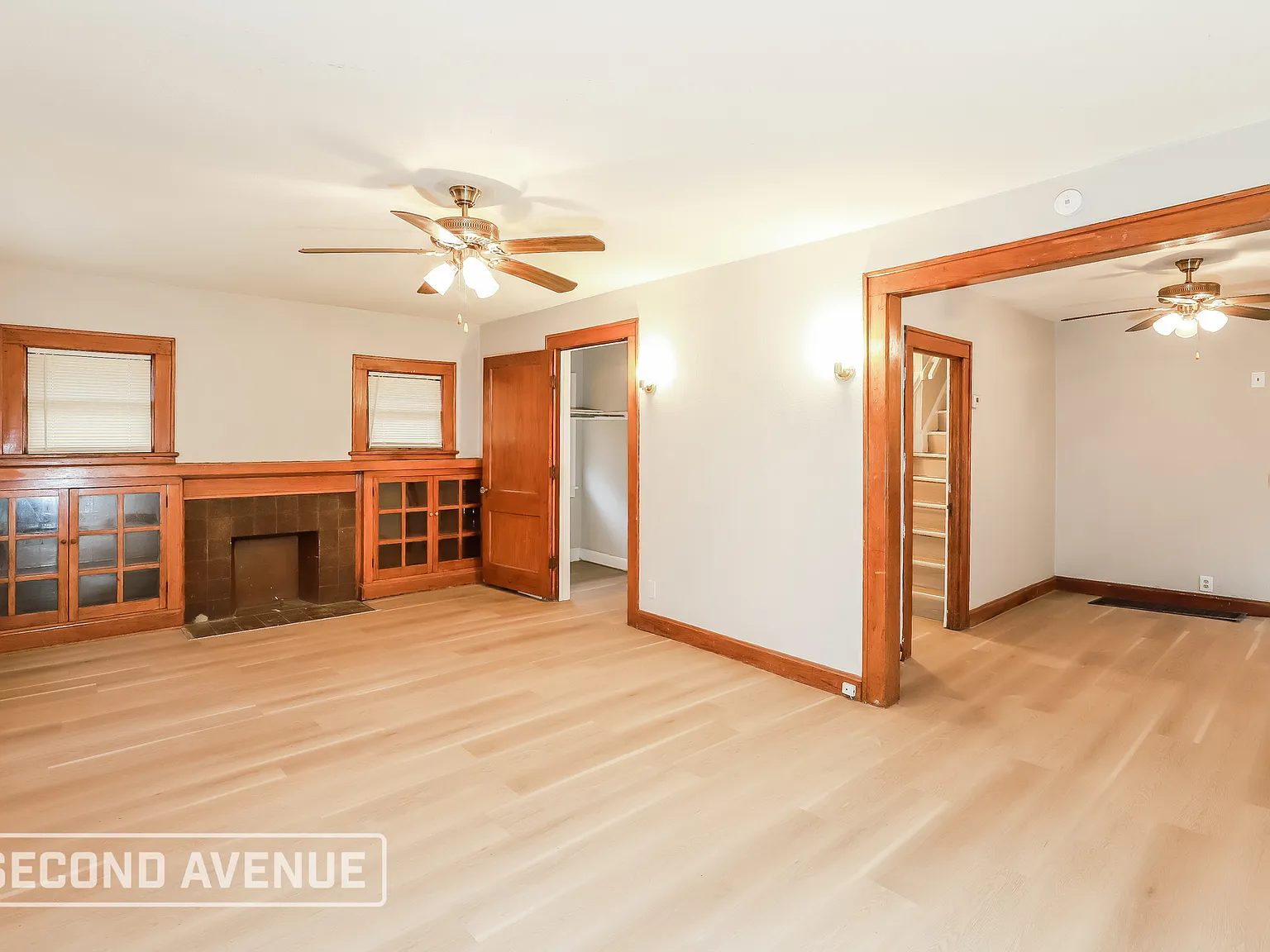 3 bed, 1.0 bath, 1246 sqft, $1,050 — Photo 2