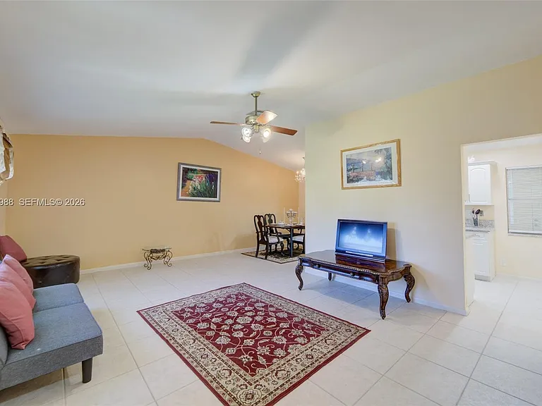 9039 NW 21st Ct — Photo 7