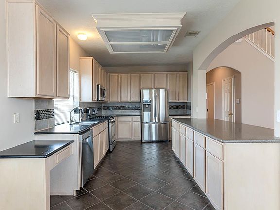 2nd image of 6511 Lauren Ln