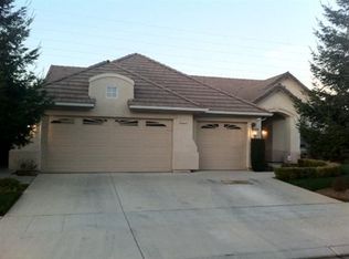 2663 Gibson Ave, Clovis, CA 93611