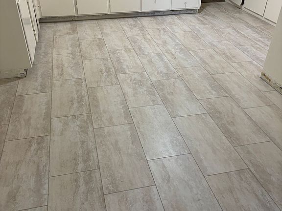 5th image of 629 Rosalind Ave #627