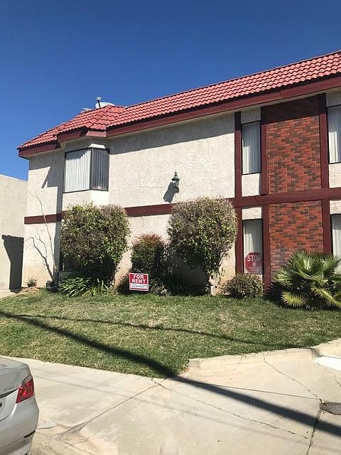 1st image of 921 New York Dr APT 1