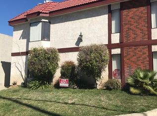 921 New York Dr APT 1, Altadena, CA 91001